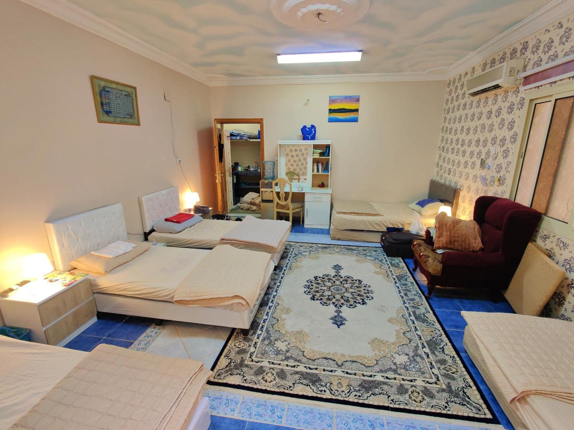 Fatih Hostel Медина Екстериор снимка